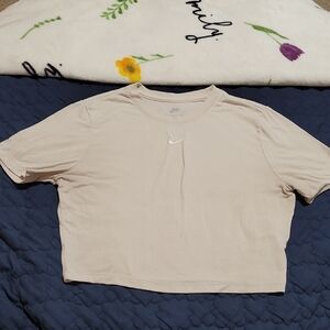 Nike Cream Slim Fitted T-Shirt